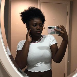 Meet your Posher, Sonya